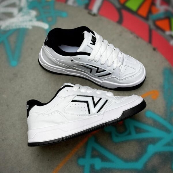 VANS UPLAND BLANCO - Image 2